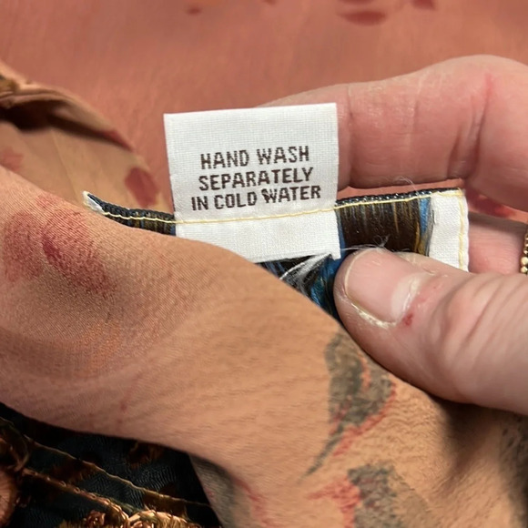 Tienda Ho Rust and Brown Embellished Tie Dye Blouse Free Size - Picture 7 of 7